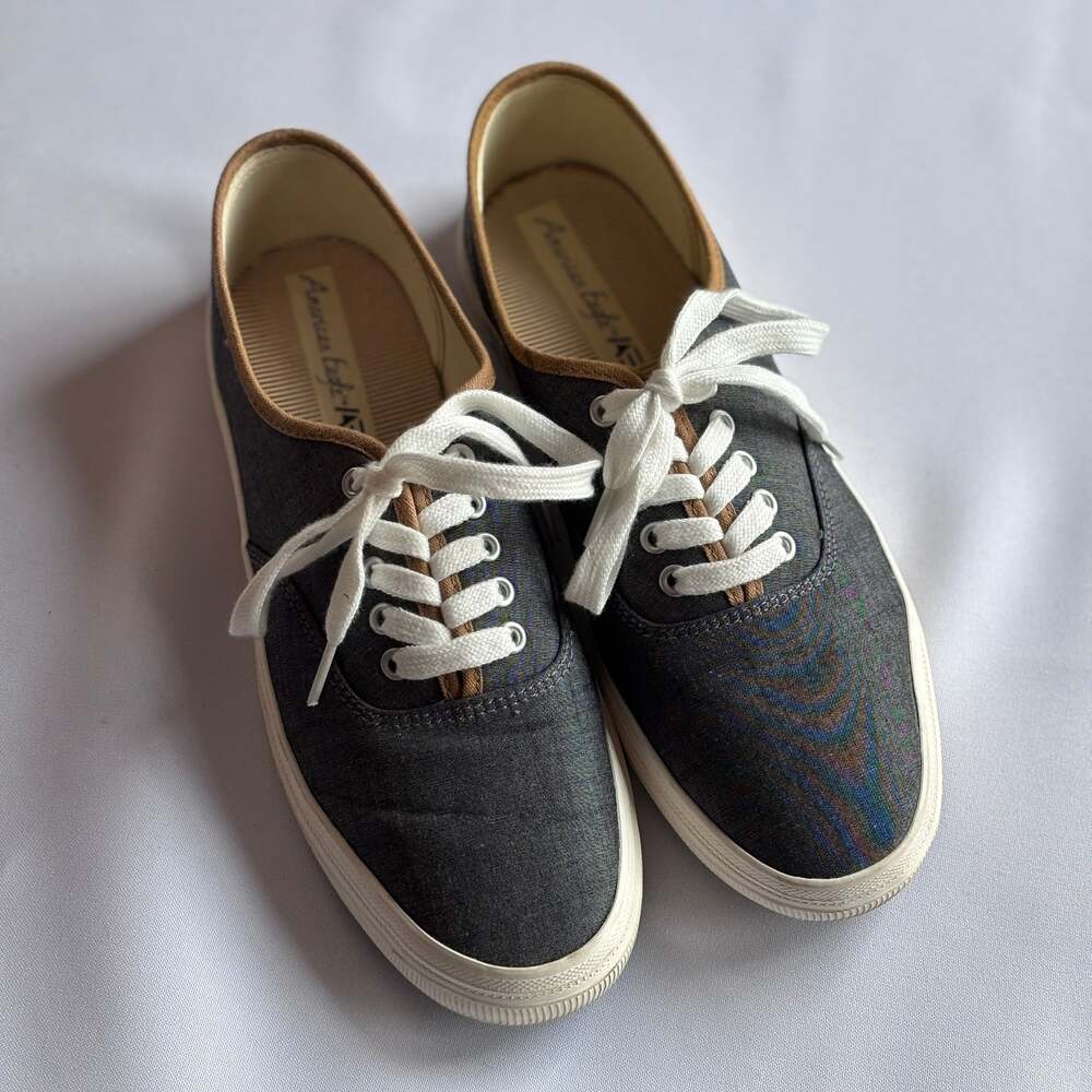 American Eagle Navy Canvas Sneakers Women’s 8.5 (39)